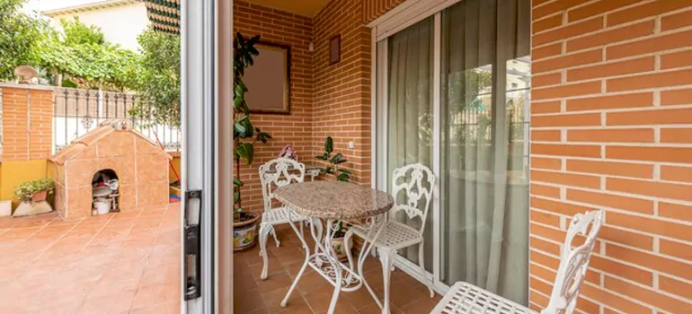 Adding Porch Enclosures To Your Home in Lake Magdalene, FL