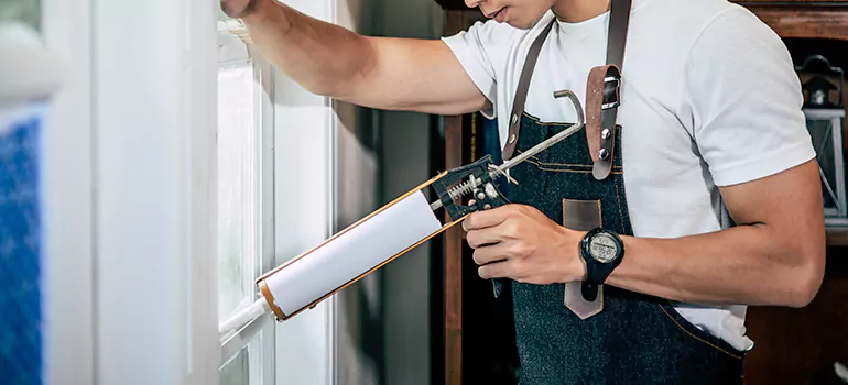 Window Caulking Contractor in Lake Magdalene, FL
